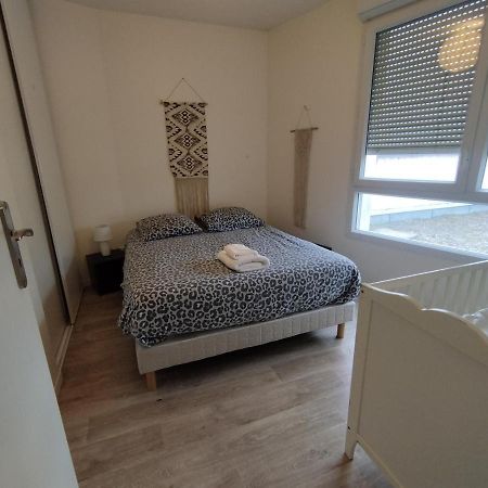 Saint Denis Appartement 2 Chambres Avec Parking Eksteriør bilde